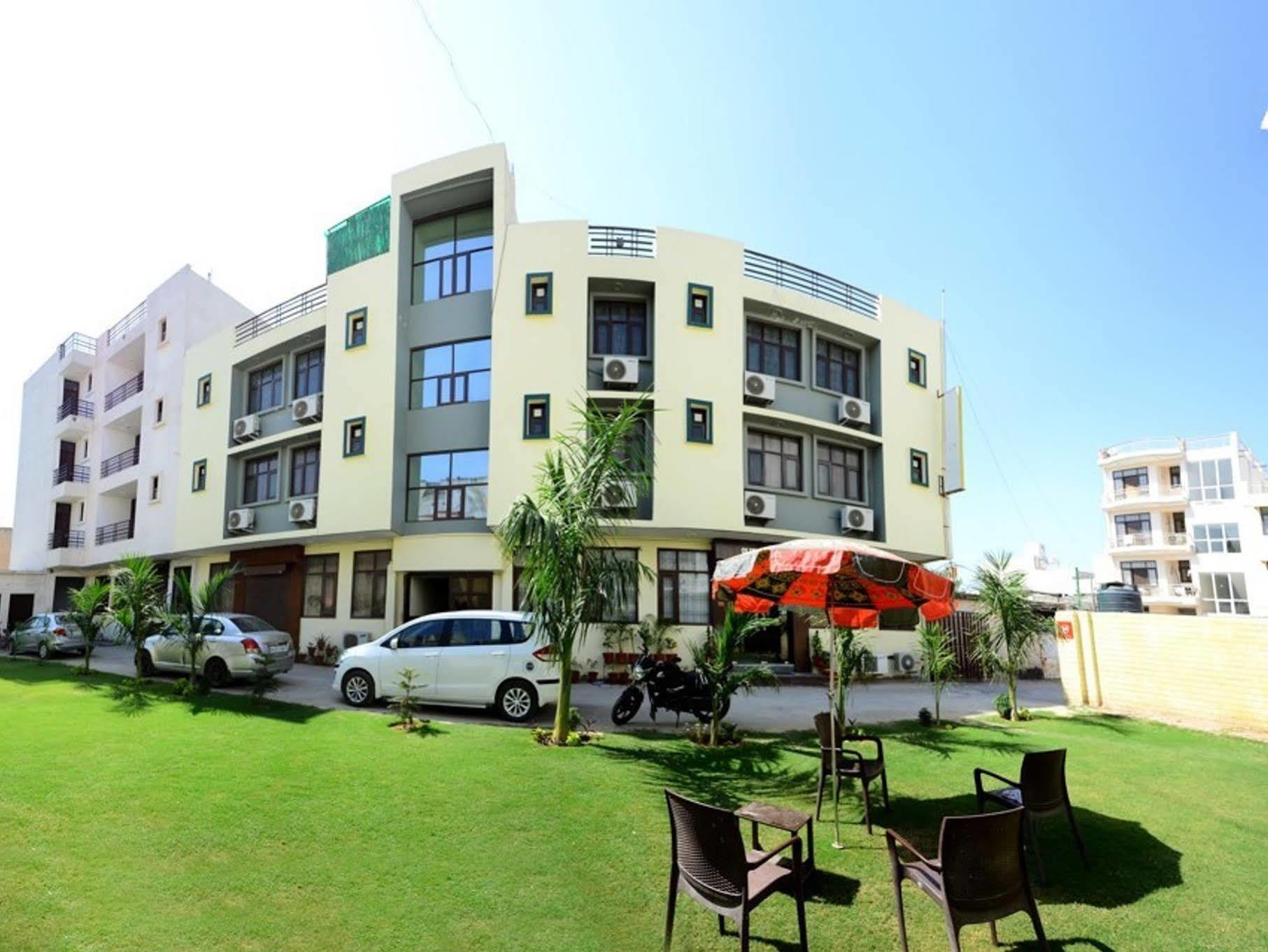 Hotel Olive & Blue - Govt Approved Hotel Near Delhi Airport New Delhi Eksteriør billede
